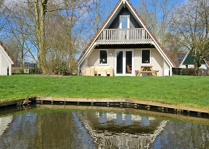 6 Pers. Vakantiehuis Aan Visvijver Op Vakantiepark, Time4Vacay