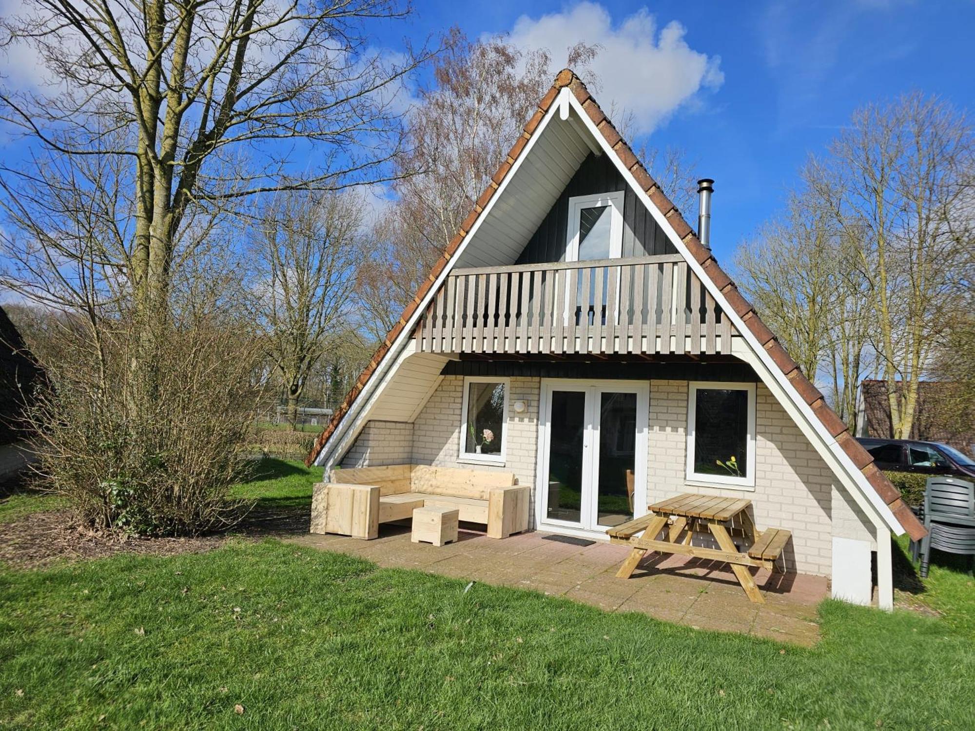 6 Pers. Aan Visvijver Op Vakantiepark, Time4vacay Holiday home