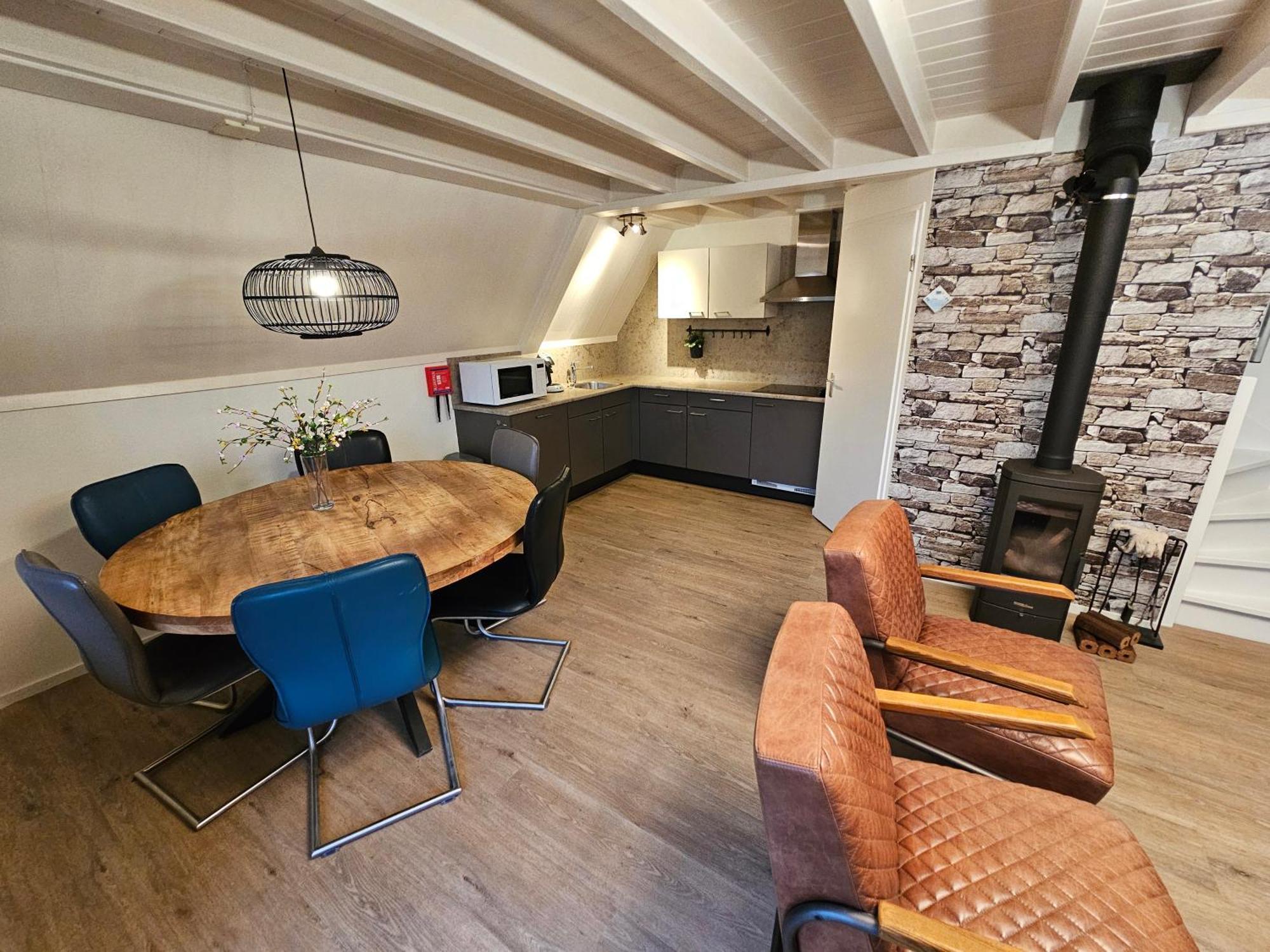 Holiday home 6 Pers. Aan Visvijver Op Vakantiepark, Time4vacay *